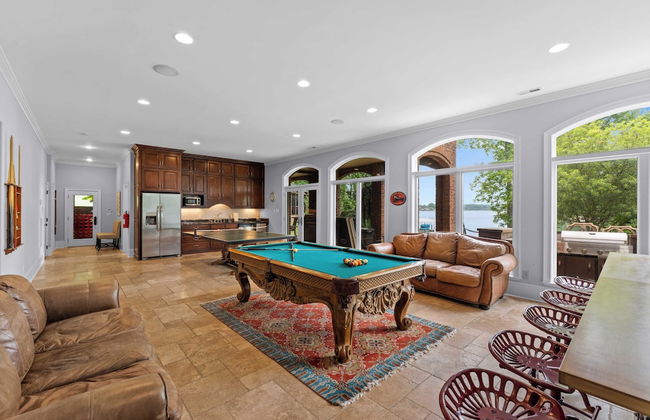 Flip Flop Therapy by Avantstay Lakefront Home w/ Game Room & Dock Access - Foto 48