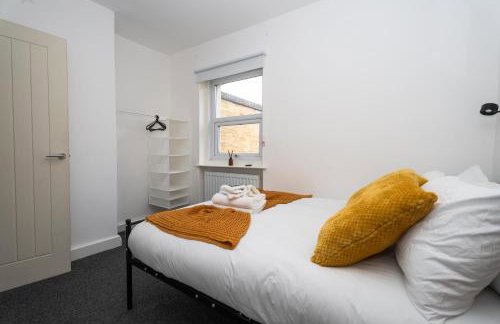 Thameside Terrace - 4Bed 3Bath near Purfleet train station - Photo 15