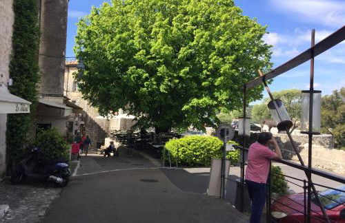 L'élégante - maison de ville avec bains à remous - parking inclus - Foto 37
