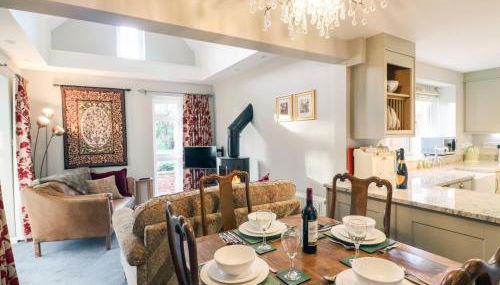 South Lodge - Photo 4