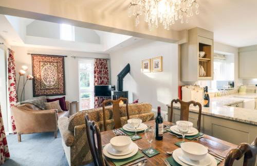 South Lodge - Photo 4