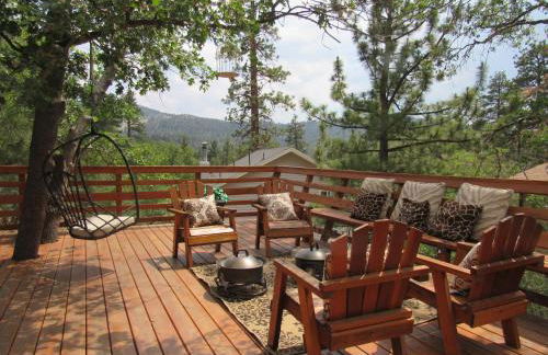 Hillside Hideaway -View of Ski Slope from Charming Deck - Foto 16