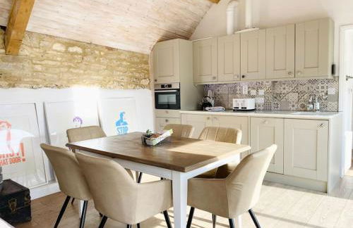 Charming Cotswold Barn, Near Diddly Squat, Soho Farmhouse - Foto 9