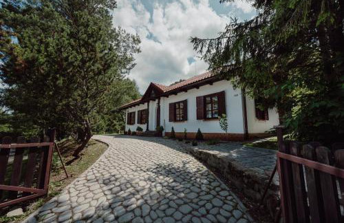 Willa Juszczyn - Foto 1