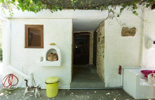 Sofiana's Garden Retreat with Private Pool - Foto 71