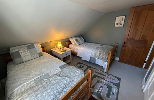 The Cardinal Lodge- A Riverside Retreat - Foto 13