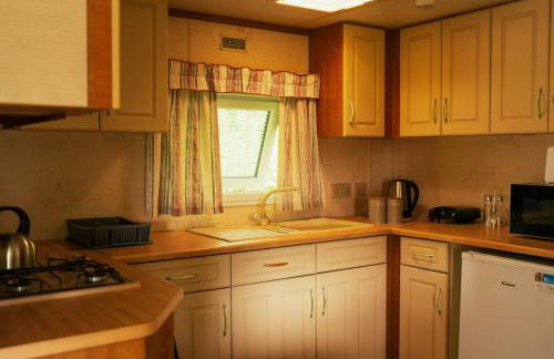 Domek na Mazurach nad stawem z jacuzzi - Photo 18