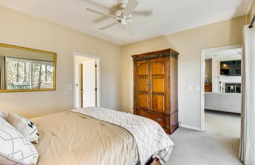 Boat, Golf and Swim Keowee Key Condo with Lake Views - Foto 13