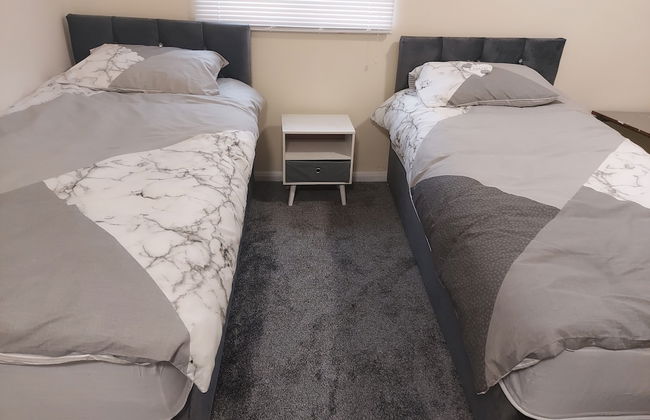 2-beds Studio Located in Parkgate Rotherham - Foto 1