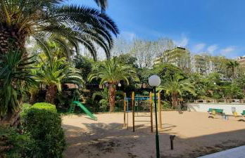 Apartment with pool near the beach and Barcelona by train - Photo 36