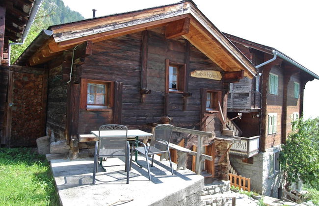 Wooden Chalet in Betten Near the Aletsch Arena - Foto 1