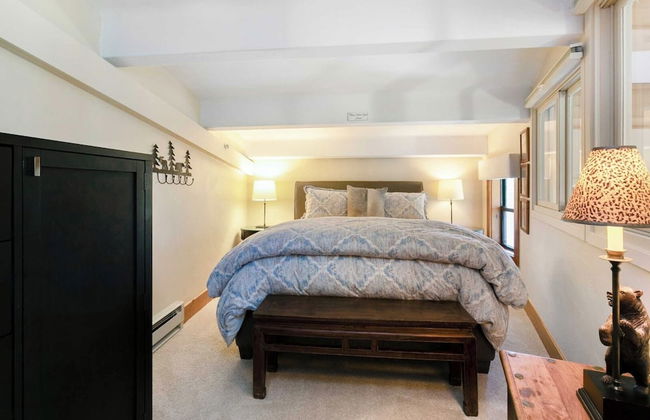 Antlers at Vail - Photo 23