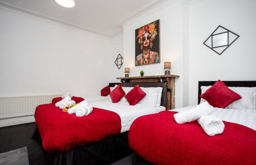 Characterful 2BR Victorian in Prime Jesmond - Fast WiFi & Walk to Station! - Foto 19