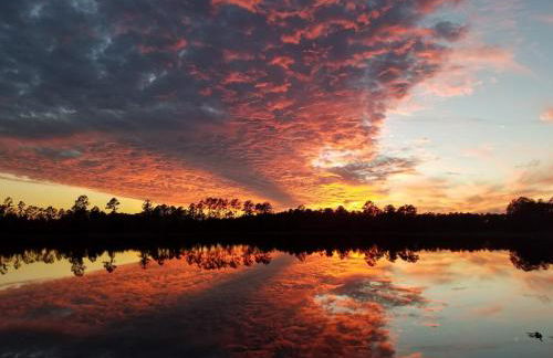 Rustic Vacation Rental with a Charming Dock in Ocala National Forest, Florida - Photo 28
