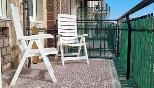 STARE A NAPOLI e RAGGIUNGERE SPLENDIDI DINTORNI - Foto 4