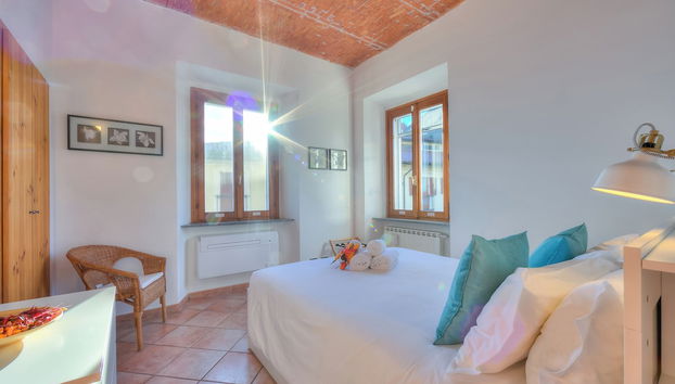 Lago Magico Pied Dans L' Eau - Foto 3