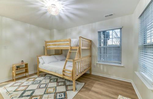 Hilltop Hideaway - Pool - Jacuzzi - Ping Pong - 12 guests - Fireplace - Mountain Views - Pets are allowed by request - Foto 9