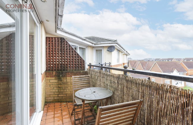 2 Bed Apartment Sleeps 5 - Free Parking, Balcony - Photo 20