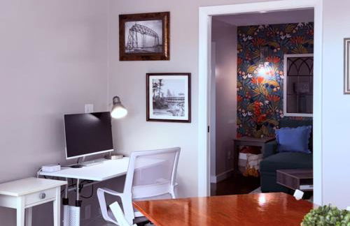 Cozy Panoramic Lake and Lift Bridge Views - Foto 5