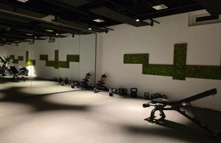 Business suite with skyline view with parking space - Foto 10