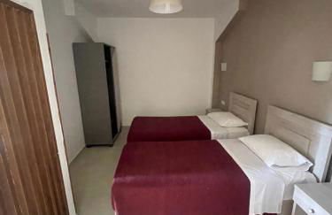 The Schoolmistress With The Golden Eyes, studios & rooms - Photo 20