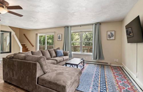 Hot Tub! LRG Home! Sleeps 16!Near Ithaca! Dogs OK - Foto 26