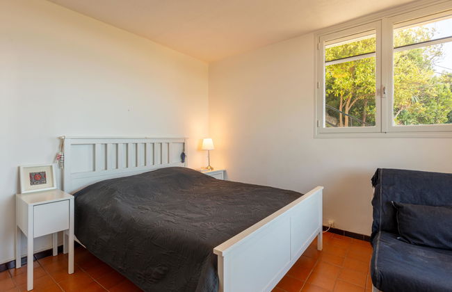 1 bedroom Apartment in Carqueiranne with terrace - Photo 9