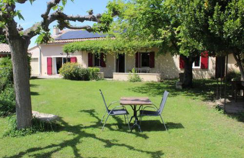 Mas La Gentille ,,, à la campagne , beautiful outdoor , swimming pool , pool house , Nice green Garden , BBQ ,,, only for you , pour passer un séjour inoubliable - Photo 34