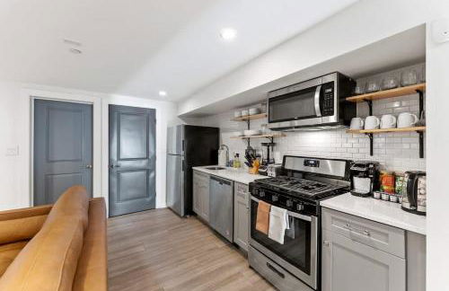 Stately DC Rowhome Spacious 7BR & 4BA #DCottage - Foto 45