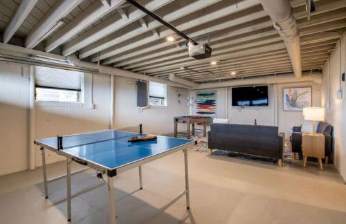 Luxurious Retreat with Stunning Views Sleeps 16) - Foto 23