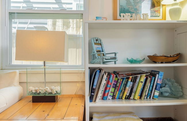 Casita de Catherine by Avantstay 1 Block to Duval St w/ Hot Tub! - Photo 6