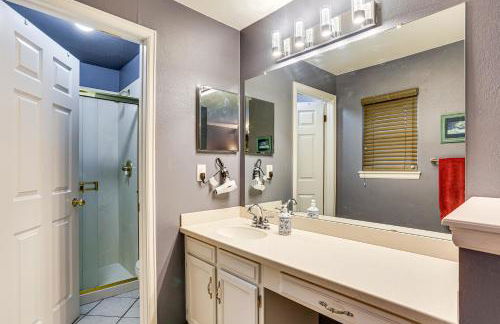 Spacious Family Home with Deck and Yard in Littleton! - Foto 16