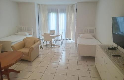 Wohnung im Herzen der Altstadt 1 Schlafzimmer 1 Wohnzimmer Balkon - Foto 5