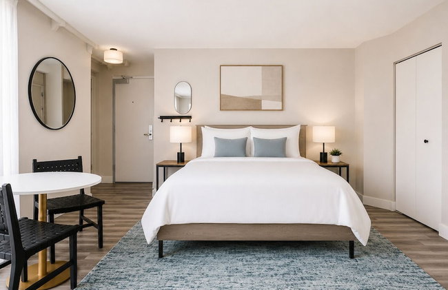 Global Luxury Suites at Georgetown - Photo 23