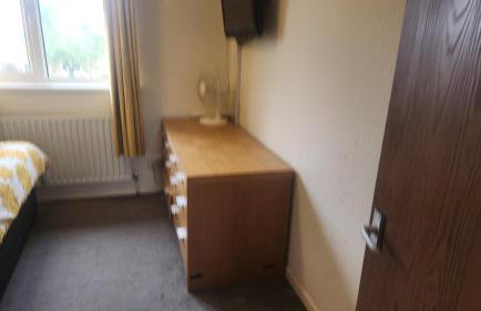 Peterborough Nice House with garden free parking - Foto 33