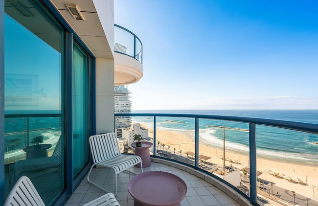 Full Sea View on The Beach With Balcony - Foto 4