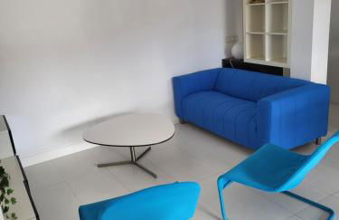 Apartamento con parking gratuito a 500 m de la playa - Photo 2