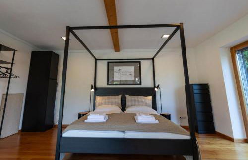 Ferienhaus hoch über dem Taubertal mit fantastischem Weitblick, Dachterrasse, 2000m2 großem Grundstück und Kamin - Foto 35