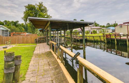 Satsuma Home with Fire Pit and Dunns Creek Access! - Foto 23