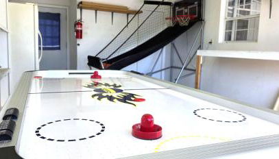 Hot Tub, Game Room, Kayaks, Boat Parking, Backyard, King, Fire Pit, Pets, WD - Foto 3, Game Room