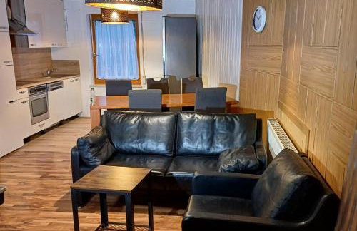 Volli Monteurzimmer ganzes Haus 2 Wohnungen Schwäbisch Hall bis 9 Personen - Foto 4