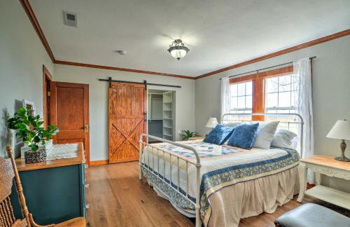 Secluded Bonanza Home with Antique Furnishings - Foto 13