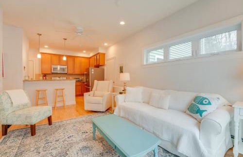 Near Portland Trails Walkable Apartment with Deck - Foto 1