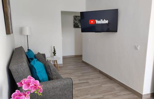 CASA PIRÁMIDE 1 Terraza y Parking privado - Foto 10