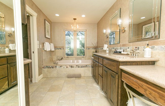 Lakefront Luxury-breathtaking Views-games-firepit - Foto 28