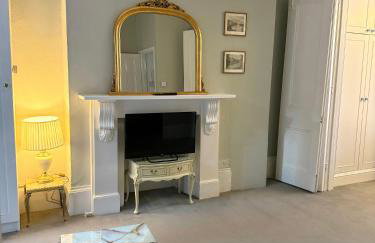 Classically Elegant Designer Apartment - Foto 10