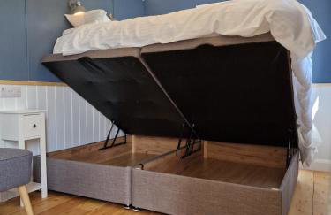 Oak Moor Shepherd Hut - Brecon Beacons, LD3 7TD - Foto 38