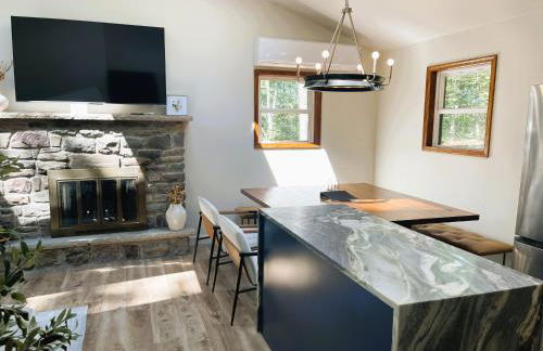 Romantic Mountainside Cozy Cabin Poconos - Foto 21