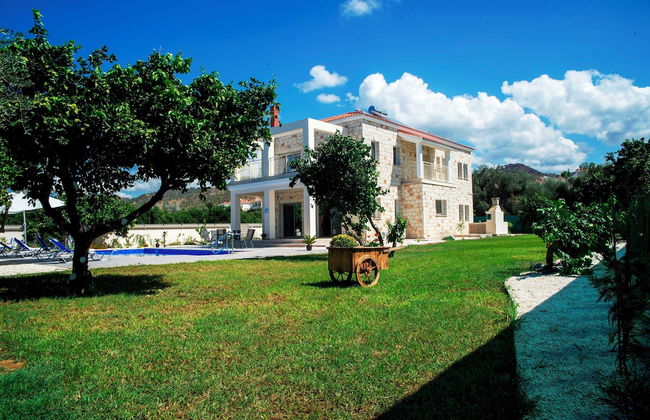 Stunning new Beach Front Villa,1st Line to the Beach, Large Pool, Wonderful Area - Foto 78