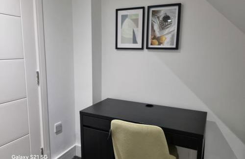 Cozy Riverside Apartment 5mins to train station - Foto 38